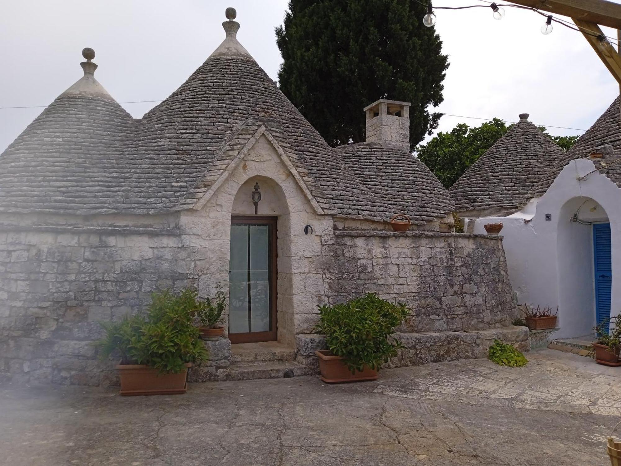 Gasphouse Villa Castellana Grotte Exterior photo