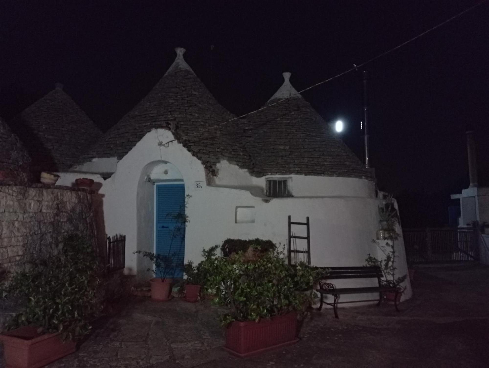 Gasphouse Villa Castellana Grotte Exterior photo